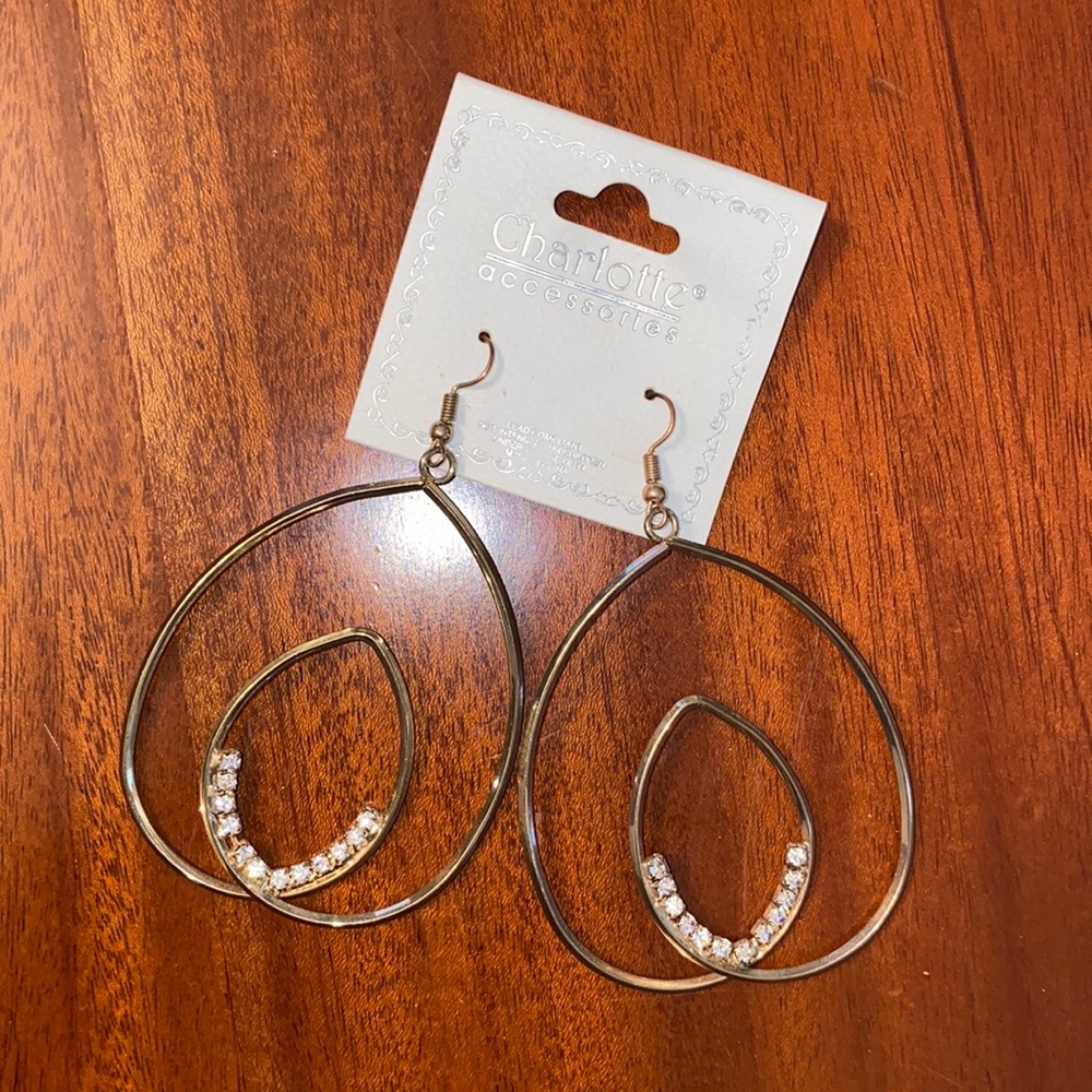 Charlotte accessories teardrop earrings